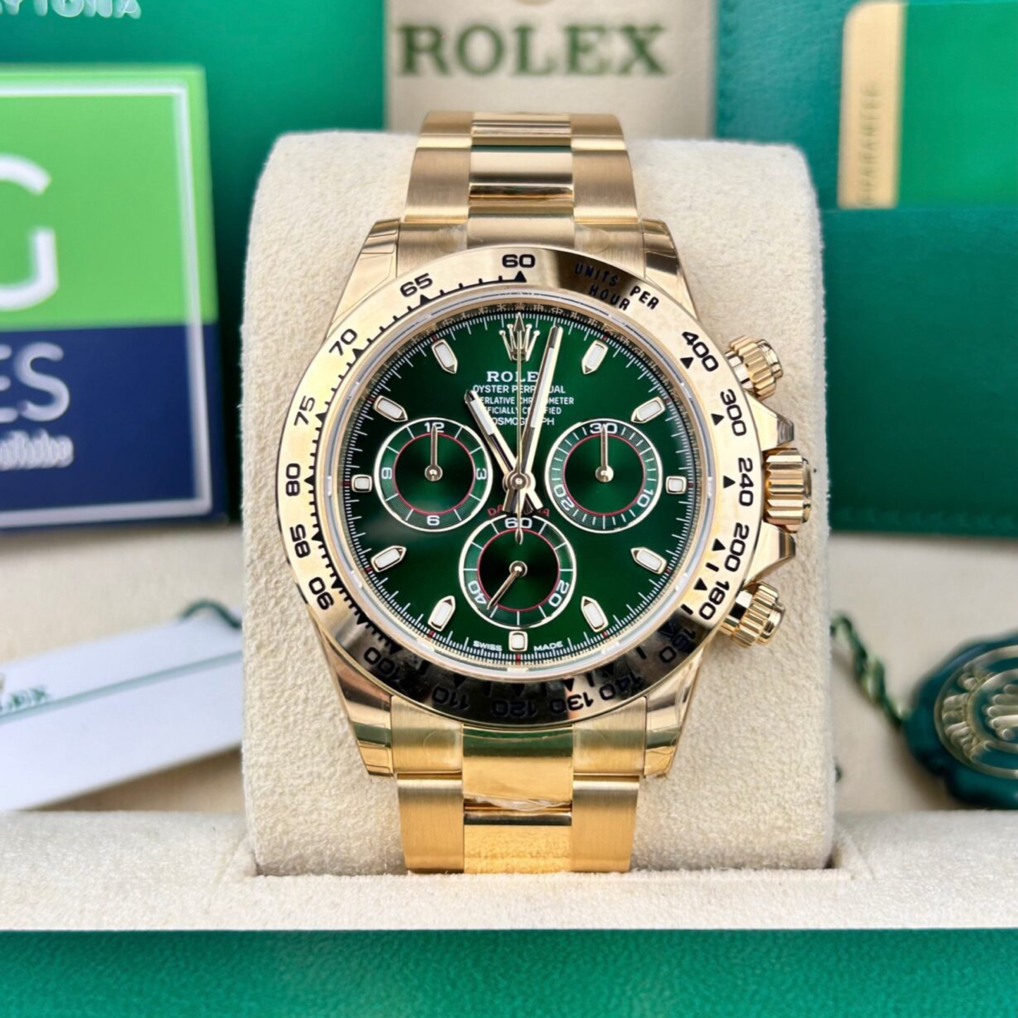 Rolex Daytona – Yellow Gold Green Dial –