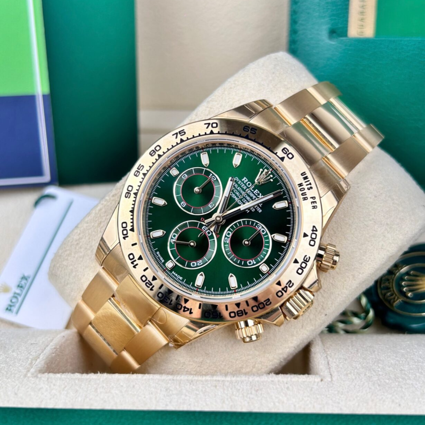 Rolex Daytona – Yellow Gold Green Dial –