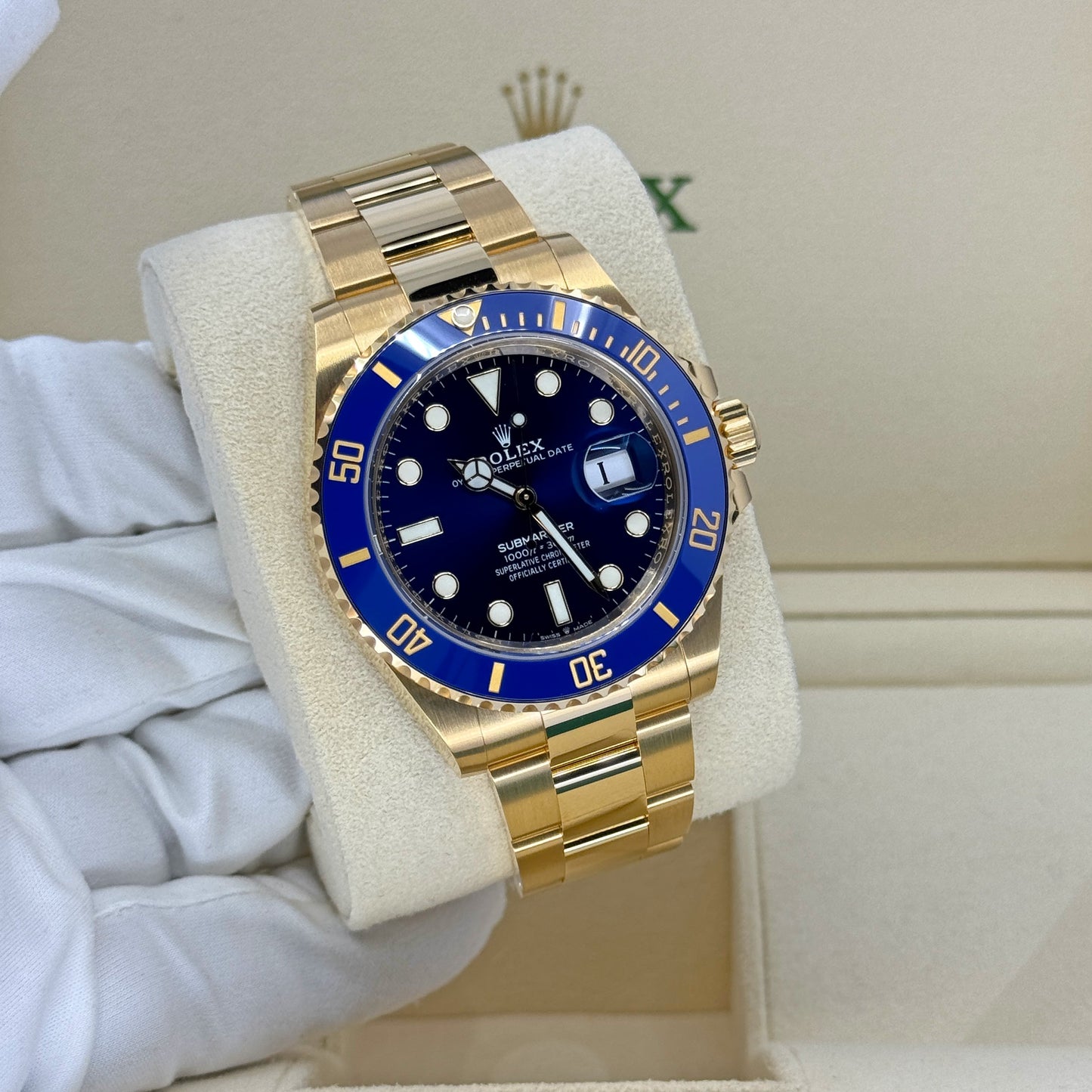 Rolex Submariner Date, 18k Yellow Gold